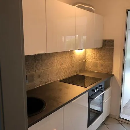 Haus Pamela A *